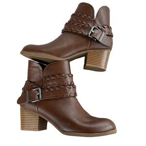 Style & Co Dyanaa Womens Size 6 M Barrel Heel Ankle Bootie Boots